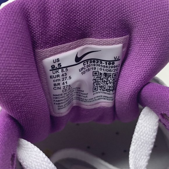Athletic_Shoes